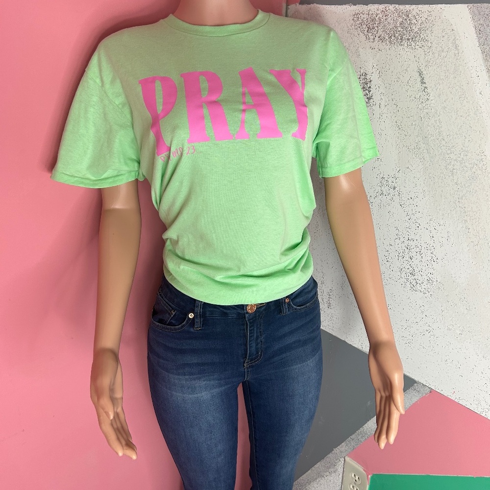 Pray tshirt